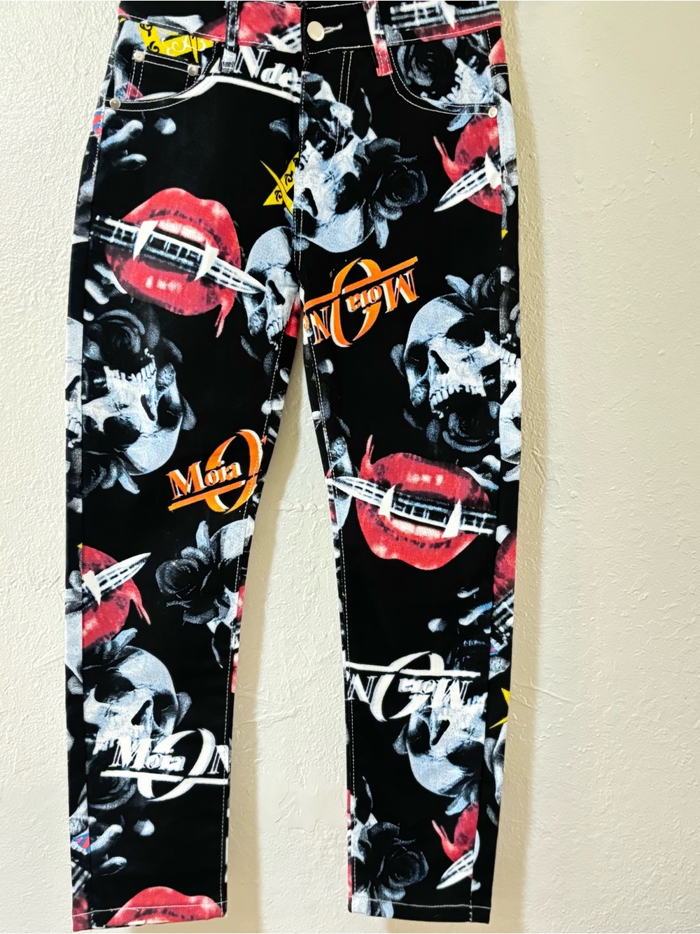 Source Unknown Black Graphic Skull & Red Lips Kids Jeans
